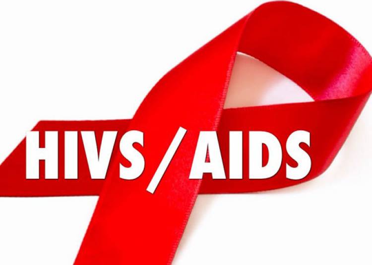 हर तीन मिनट में एक किशोरी एचआईवी से पीड़ित हो रही है