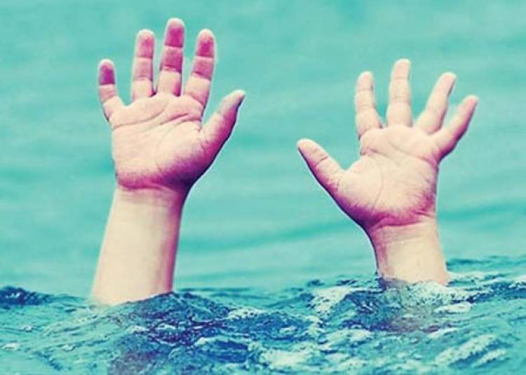किसी को डूबने से बचाने के दौरान न करें ये काम