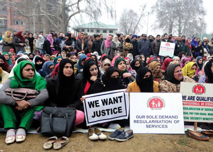 जम्‍मू-कश्‍मीर में स्‍वास्‍थ्‍य मिशन कर्म‍ि‍यों की हड़ताल खत्‍म