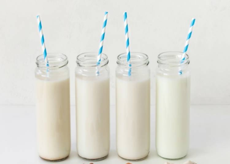 डेयरी वाला दूध पीने से बढ़ सकता है ब्रेस्ट कैंसर होने का खतरा  :रिसर्च