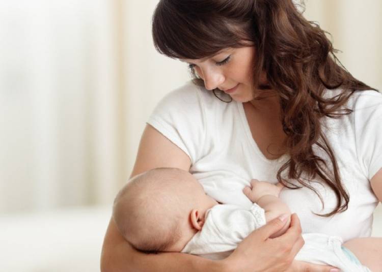 World Breastfeeding Week 2020: जानें, क्यों मां और बेटे के लिए जरूरी है स्तनपान और इसके लाभ?