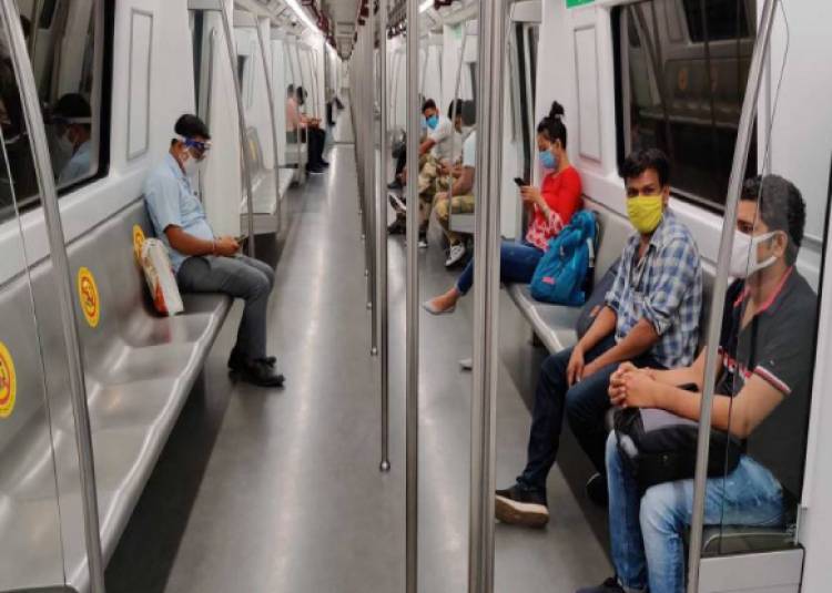 मेट्रो यात्रा के दौरान स्वास्थ्य सुरक्षा को ताक पर रखकर ये गलतियां कीं, तो जुर्माना लगेगा