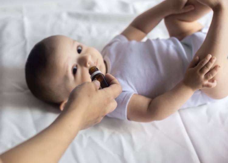 बच्चों को दो साल से कम उम्र से ही एंटीबायोटिक खिलाना हो सकता है खतरनाक: शोध में चेतावनी