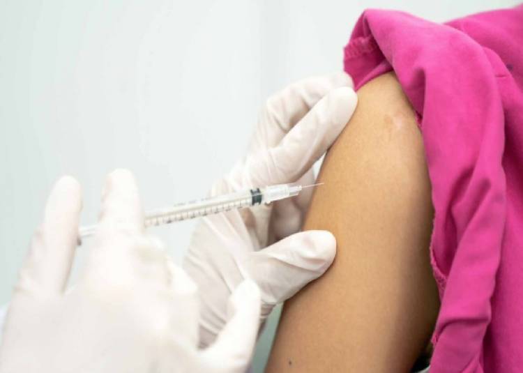 कोरोना वैक्सीन से एलर्जी के केस, 90 फीसदी मामले महिलाओं में, अमेरिका ने शुरू की जांच