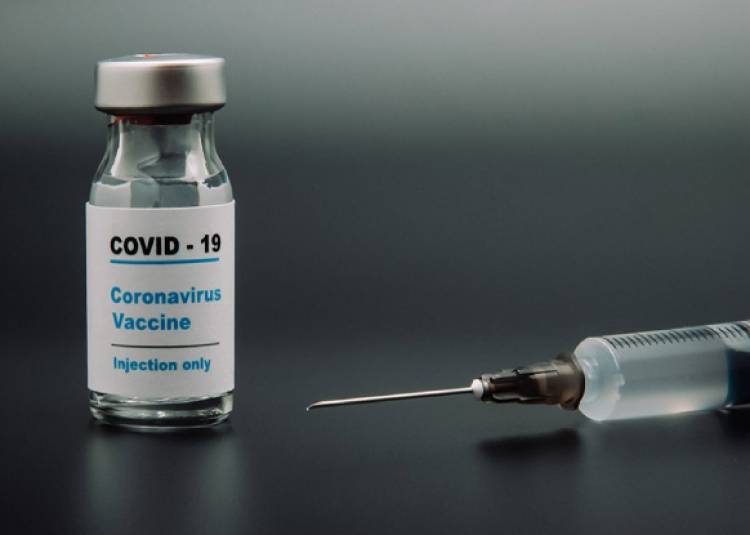 जानिए, कोरोना के नए स्ट्रेन पर असरदार है कोरोना वैक्सीन या नहीं?