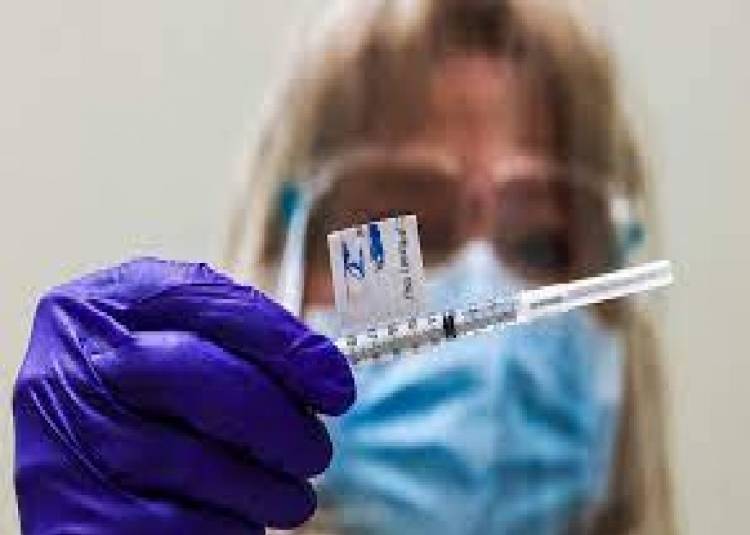 क्या कोविड वैक्सीन लेने से संक्रमण के फैलने का खतरा कम हो जाता है, जानें शोधकर्ताओं ने क्या कहा?