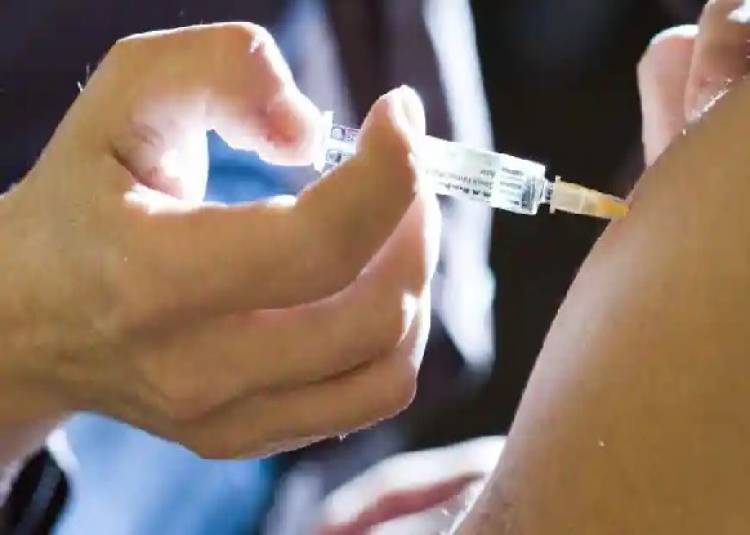 आज से शुरू हो रहा 18+ वालों का टीकाकरण, जानें क्यों जरूरी है वैक्सीन लगवाना