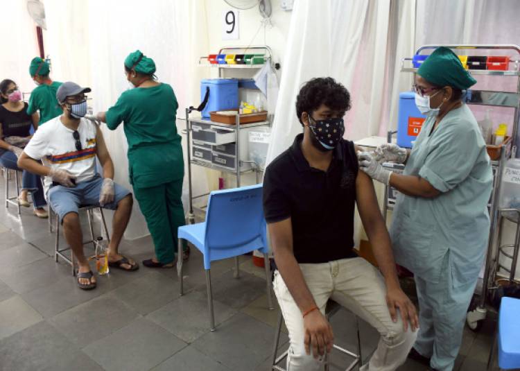 Coronavirus Latest Update: जानिए भारत में कुल कितने मरीज हैं और कितनी मौतें हुईं